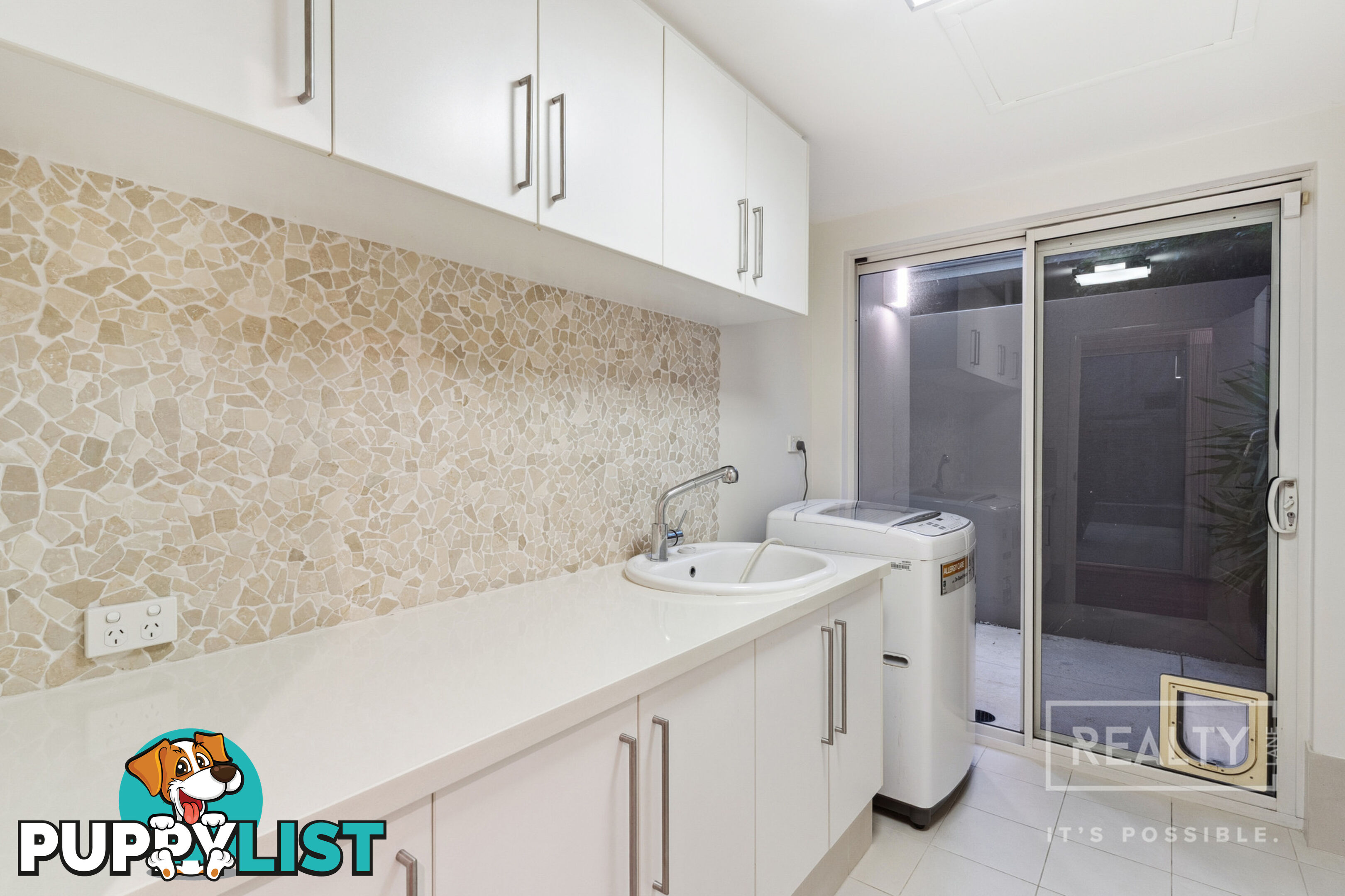 18 Tahiti Lane Hillarys WA 6025
