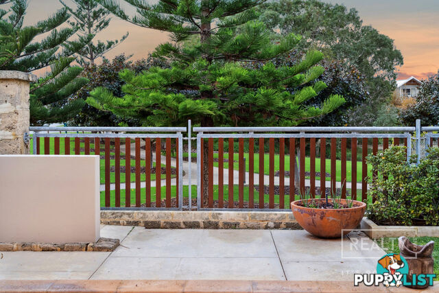 18 Tahiti Lane Hillarys WA 6025