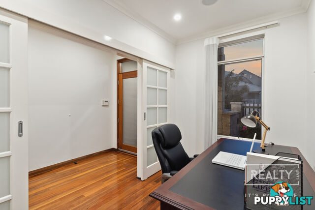 18 Tahiti Lane Hillarys WA 6025