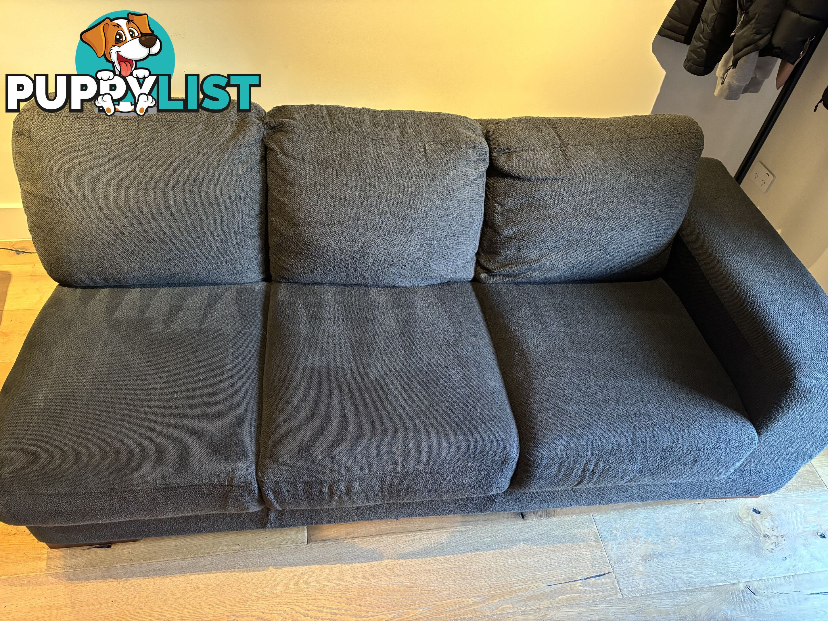 Plush 5 seater plus chase couch
