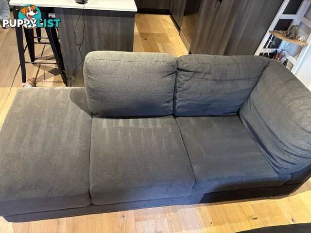 Plush 5 seater plus chase couch