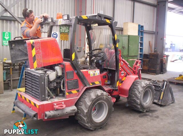 Schaffer Loaders - Articulated Loader 3550