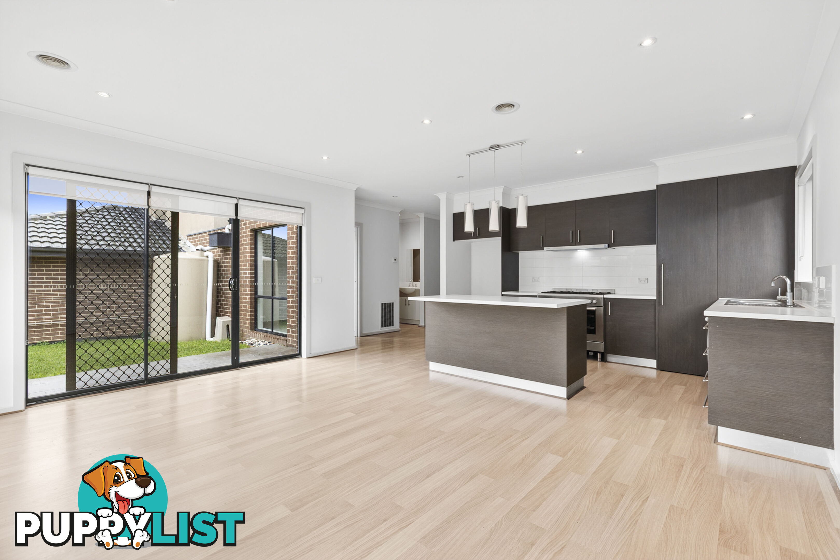 12 30 Central Road HAMPTON PARK VIC 3976