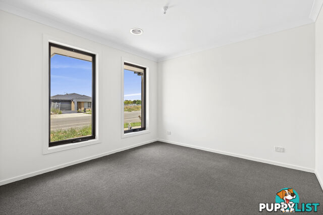 111 Bourbon Road CRANBOURNE EAST VIC 3977