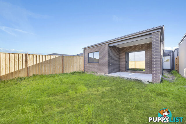 118 Bourbon Road CRANBOURNE EAST VIC 3977