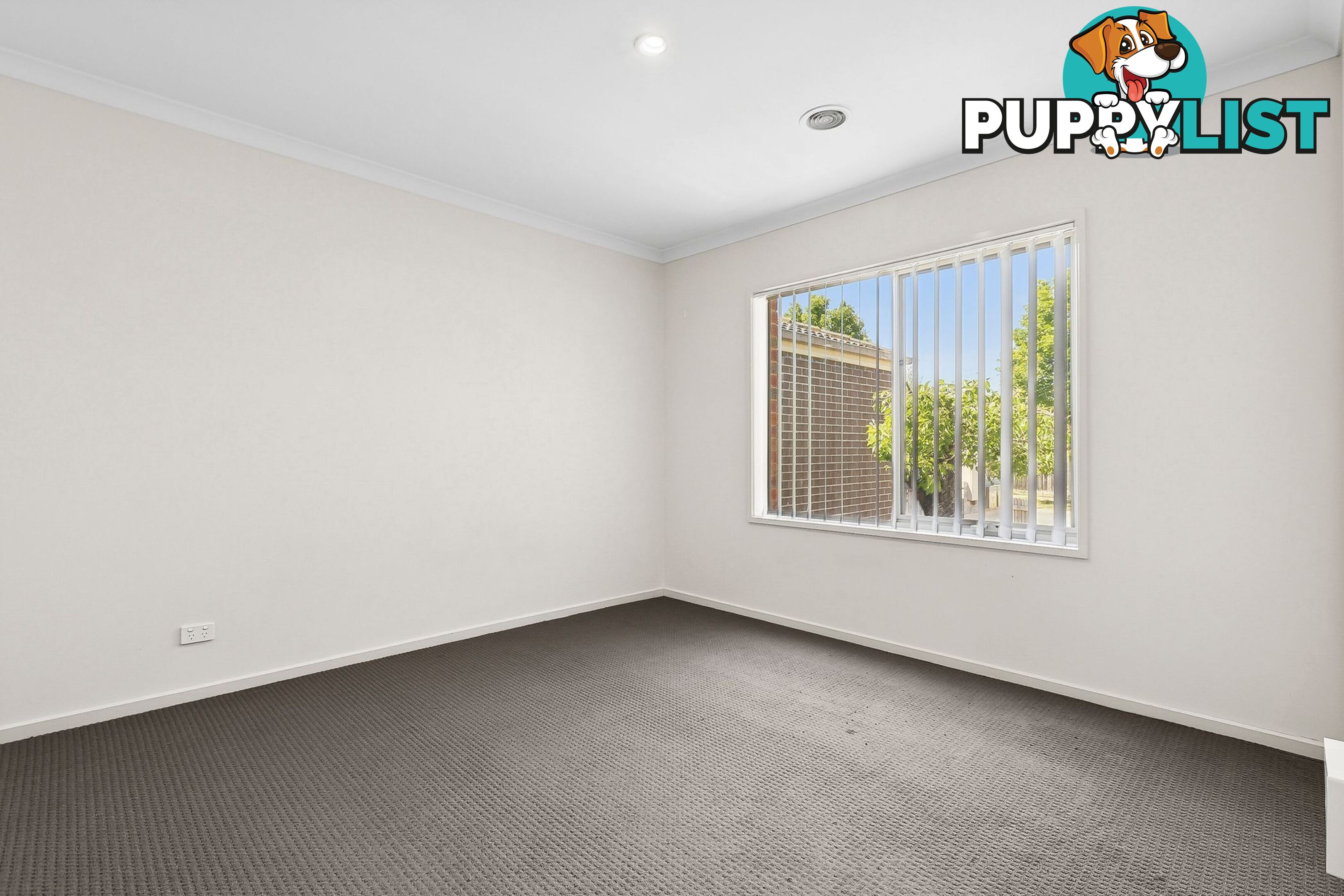 1 8 Grand Central Boulevard PAKENHAM VIC 3810