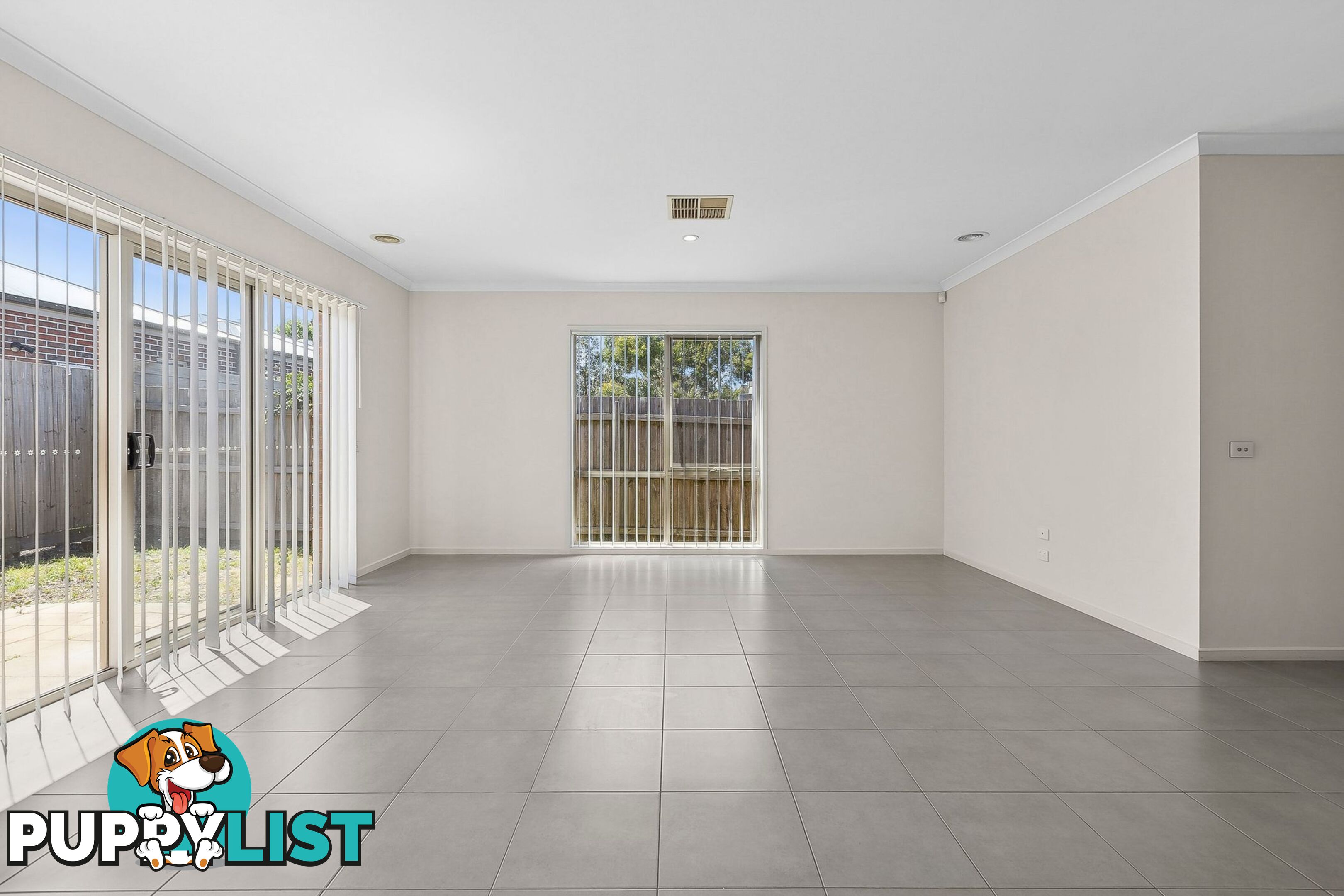 1 8 Grand Central Boulevard PAKENHAM VIC 3810