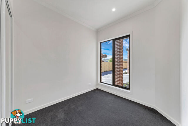 3 36 Silver Gum Drive PAKENHAM VIC 3810