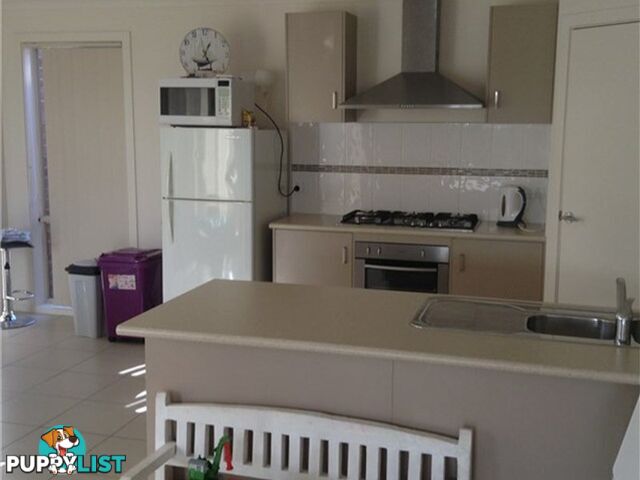 2 Pipit Close PAKENHAM VIC 3810