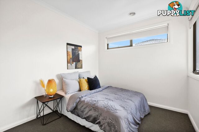 4 13-15 Henry Street PAKENHAM VIC 3810