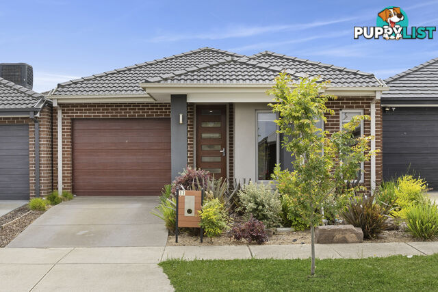 11 Walhallow Drive CLYDE NORTH VIC 3978