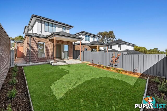 23C Oaktree Drive HAMPTON PARK VIC 3976