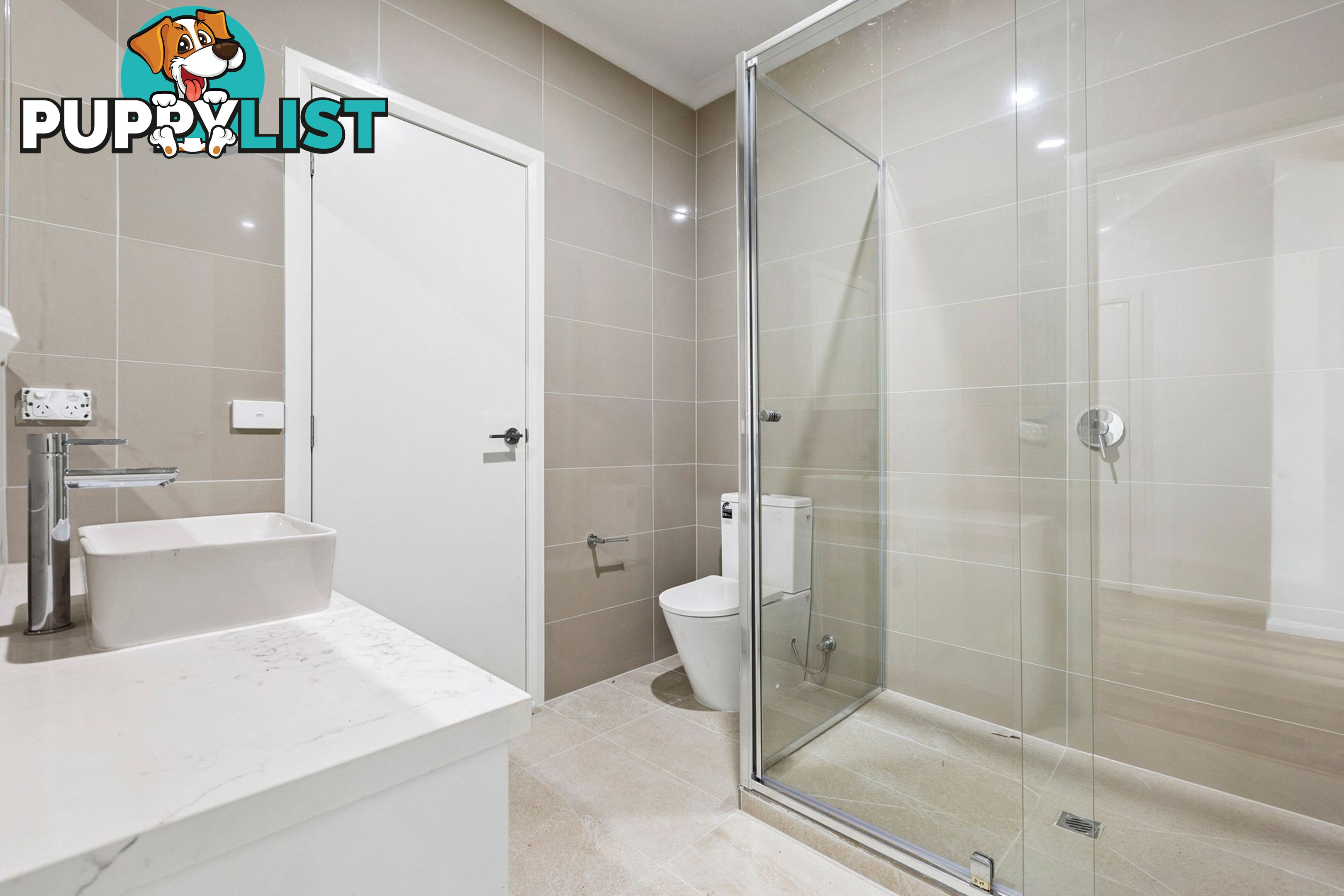 23C Oaktree Drive HAMPTON PARK VIC 3976