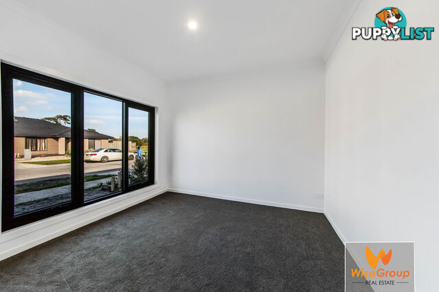 18 Mare Close CRANBOURNE EAST VIC 3977