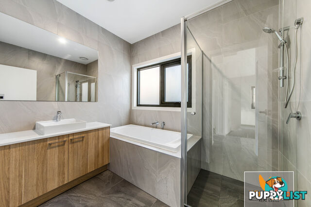 18 Mare Close CRANBOURNE EAST VIC 3977