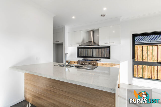 18 Mare Close CRANBOURNE EAST VIC 3977