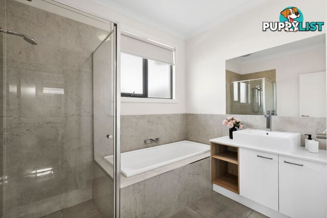 4 13-15 Henry Street PAKENHAM VIC 3810