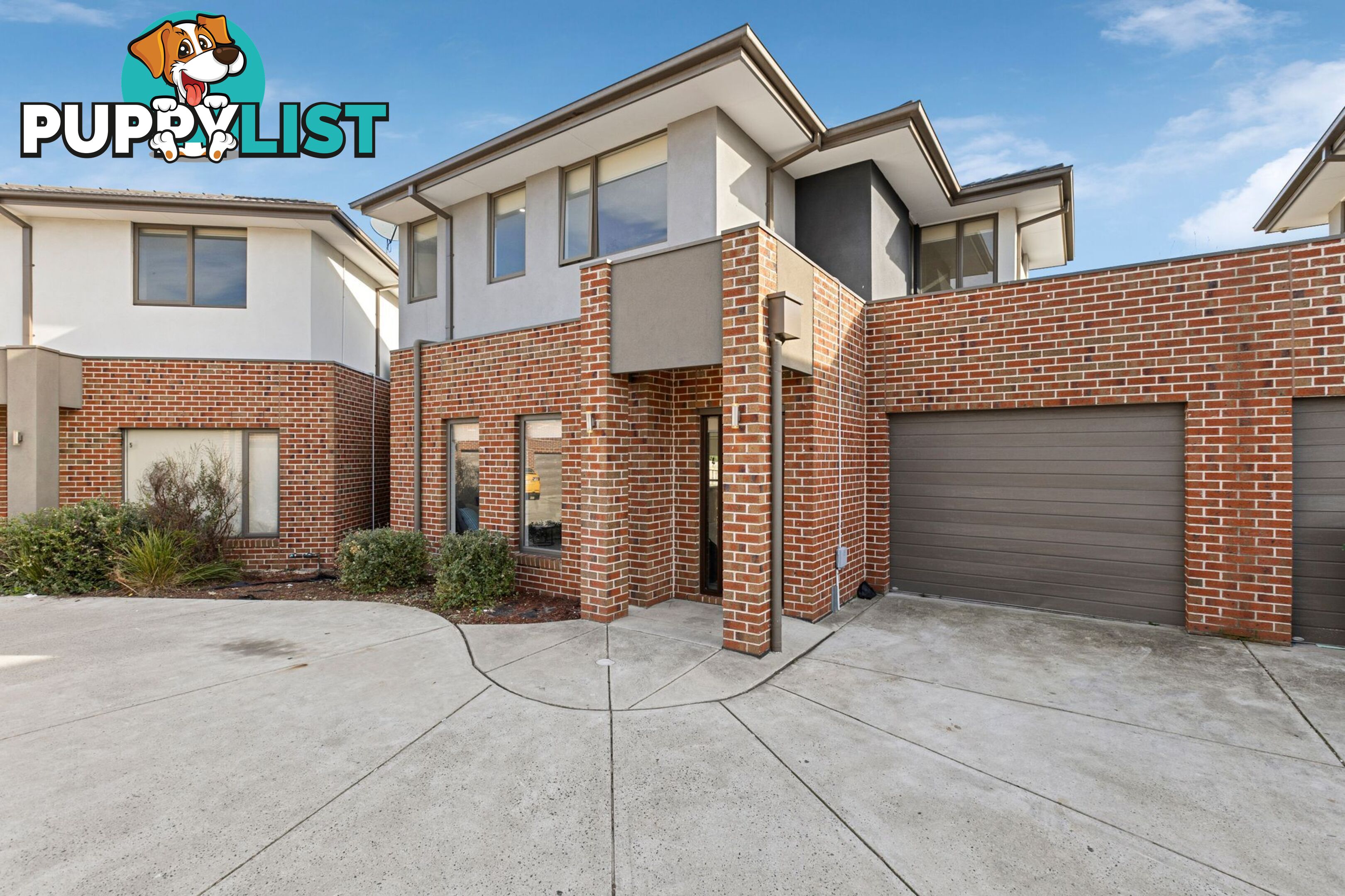 4 13-15 Henry Street PAKENHAM VIC 3810