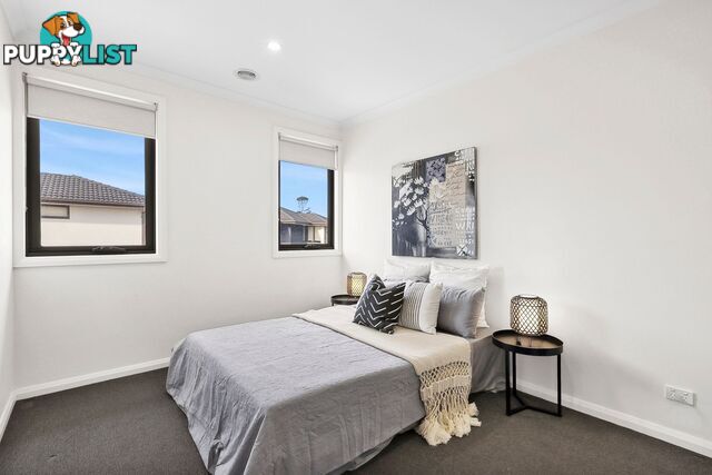 4 13-15 Henry Street PAKENHAM VIC 3810