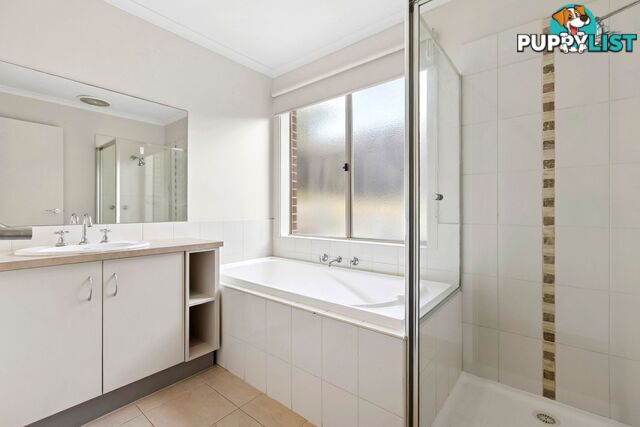 12 Sing Crescent BERWICK VIC 3806
