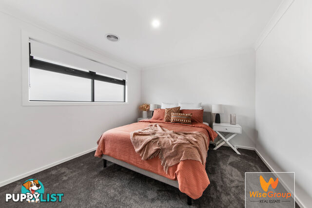 30 Rhynhurst Street CLYDE NORTH VIC 3978