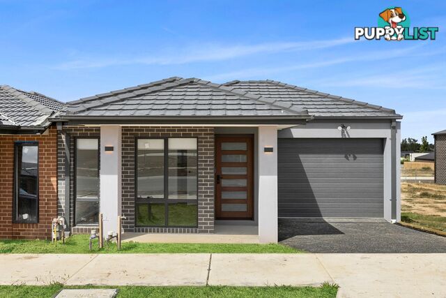 33 Dangelo Avenue OFFICER VIC 3809