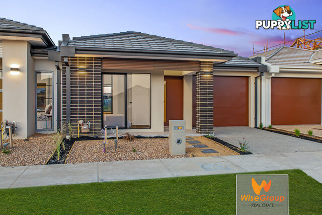 38 Tartan Drive CLYDE NORTH VIC 3978