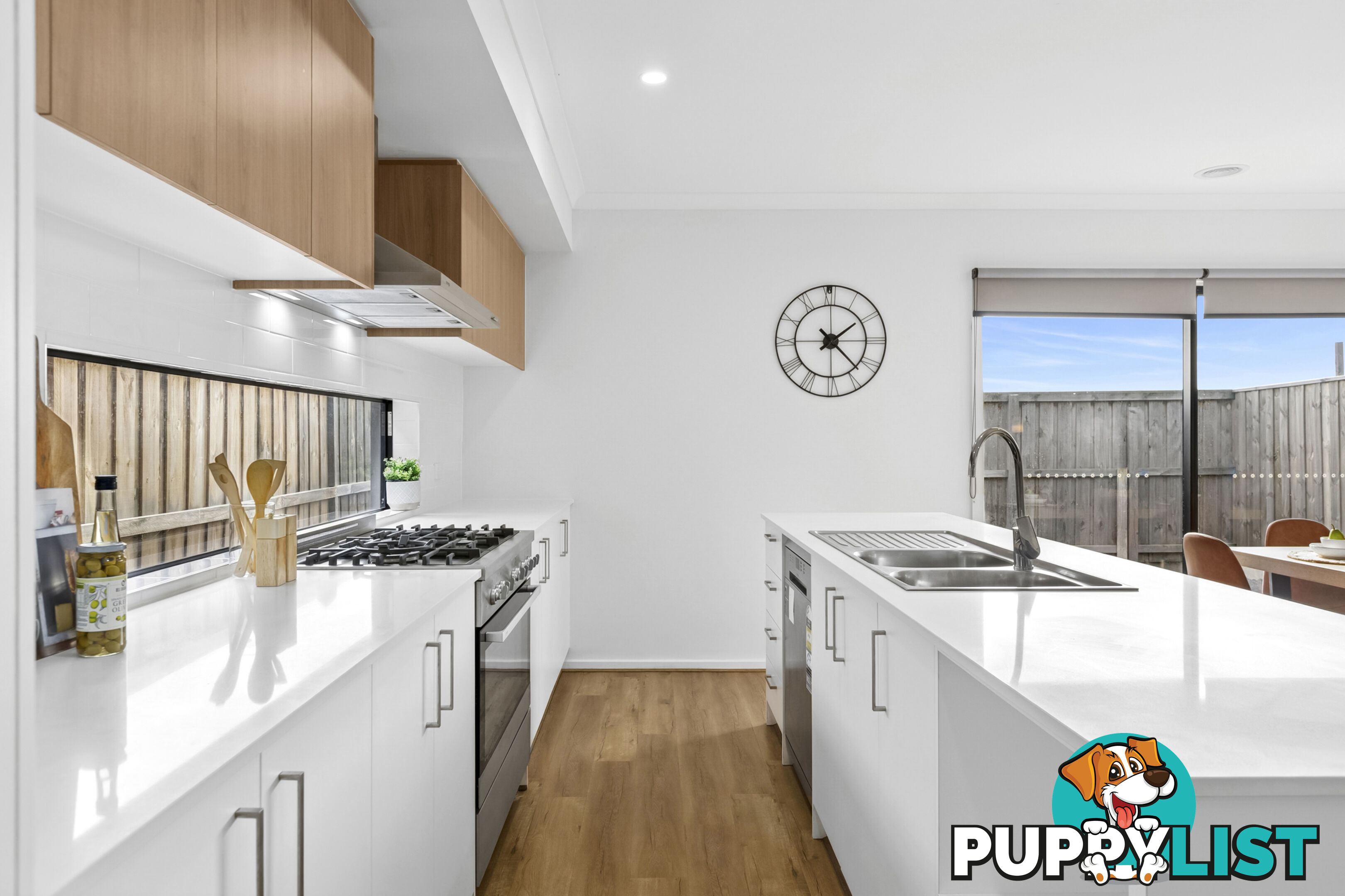 16 Tartan Drive CLYDE NORTH VIC 3978