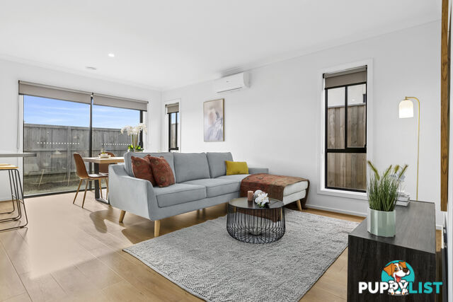 16 Tartan Drive CLYDE NORTH VIC 3978
