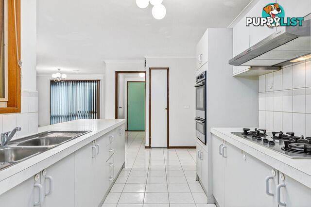 48 Coral Drive HAMPTON PARK VIC 3976