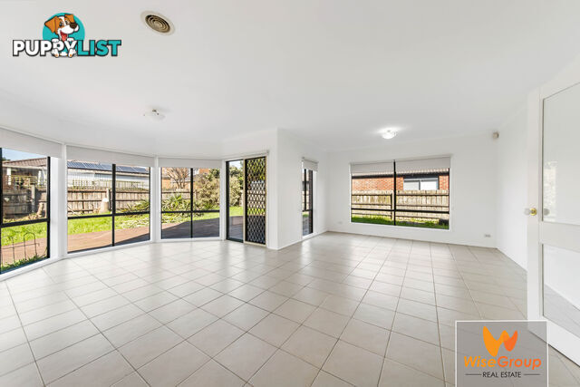 17 Bounty Way BERWICK VIC 3806