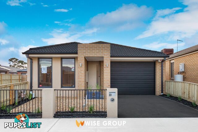 23 Newbury Street PAKENHAM VIC 3810