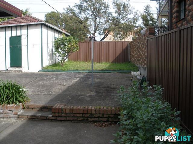 9 Nicholas Avenue CAMPSIE NSW 2194