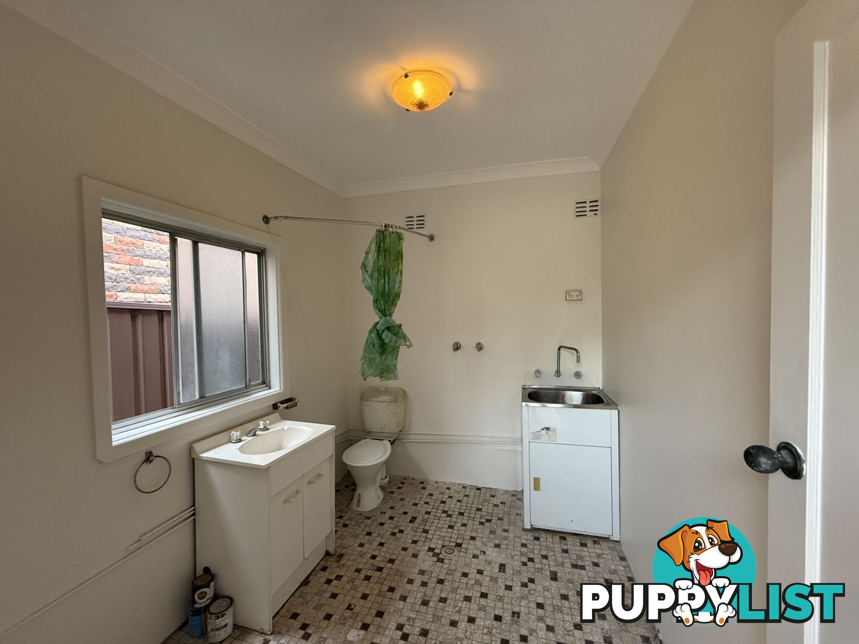 9 Nicholas Avenue CAMPSIE NSW 2194
