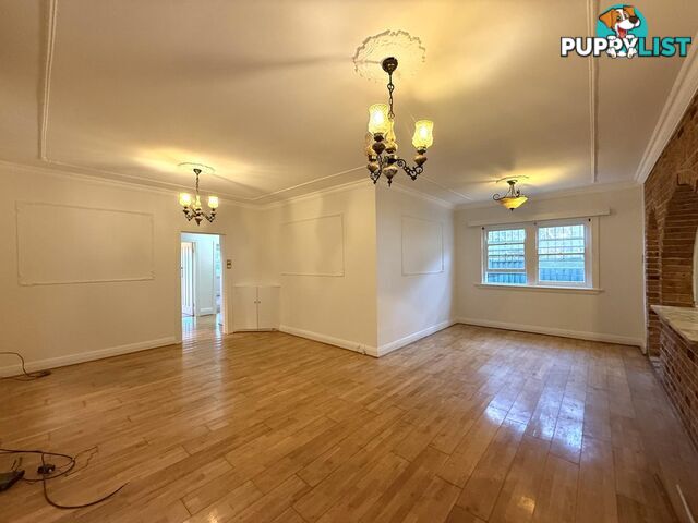 9 Nicholas Avenue CAMPSIE NSW 2194