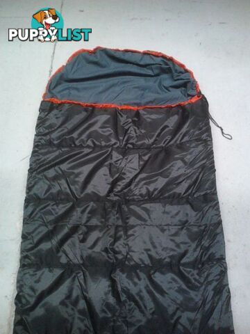 SLEEPING BAGS HOODED 0 TO -5 DEGREE 80X20CM 300 GSM SYNTHETIC FIL