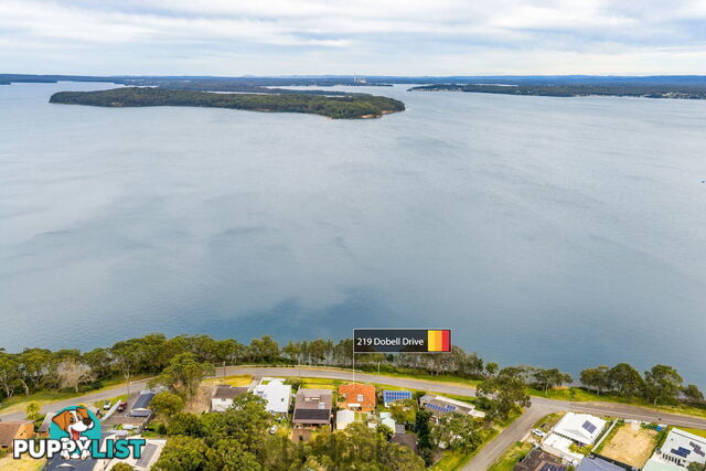 219 Dobell Drive WANGI WANGI NSW 2267