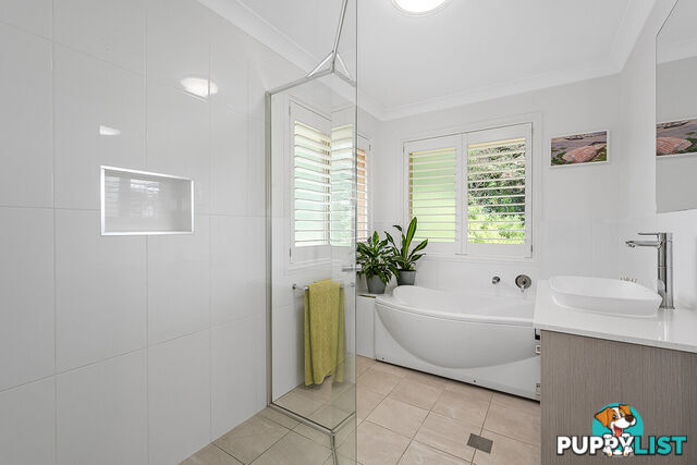 4 Castlewood Court Samford Valley QLD 4520