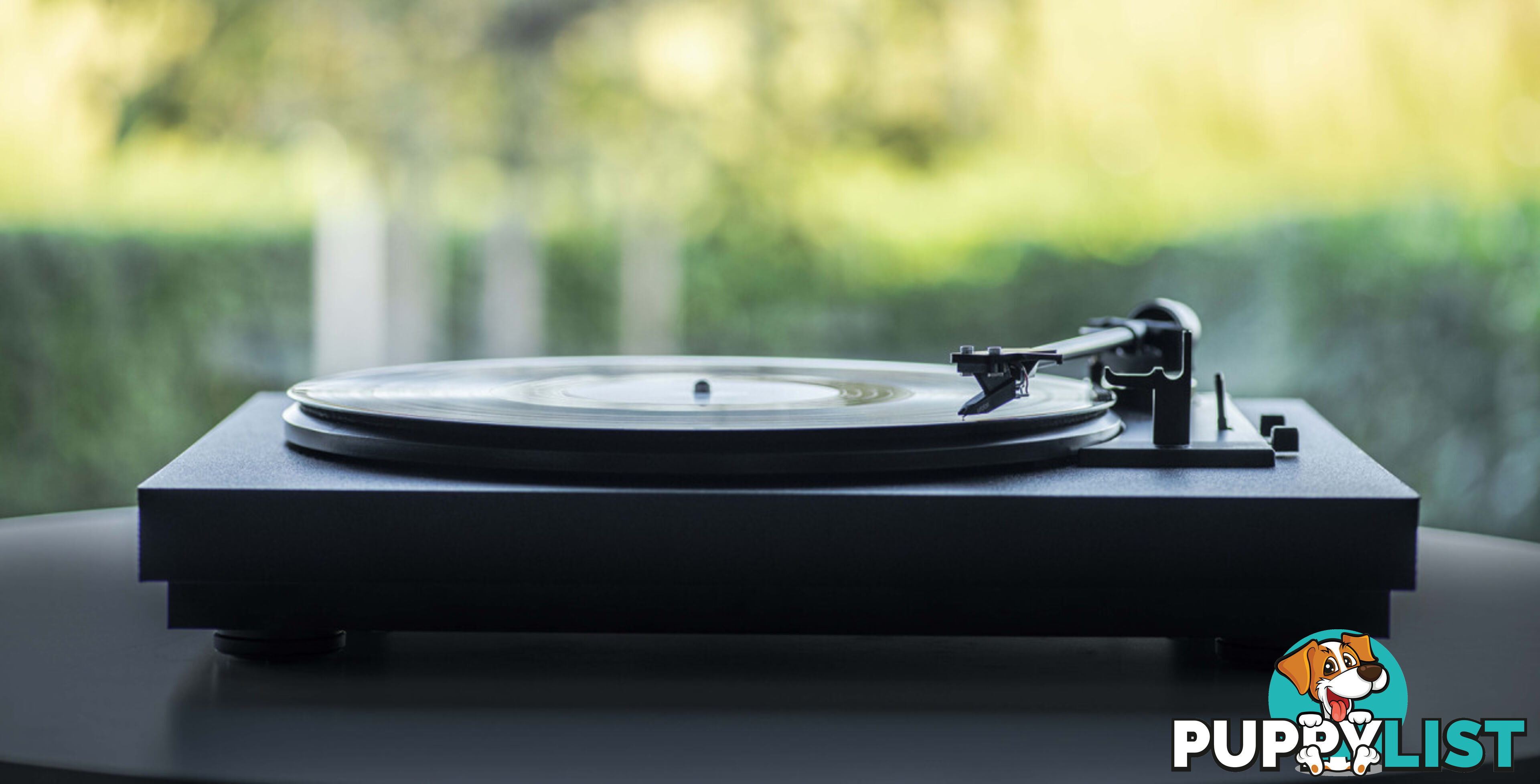 ProJect Automat A1 Turntable with Ortofon OM 10 Cartridge