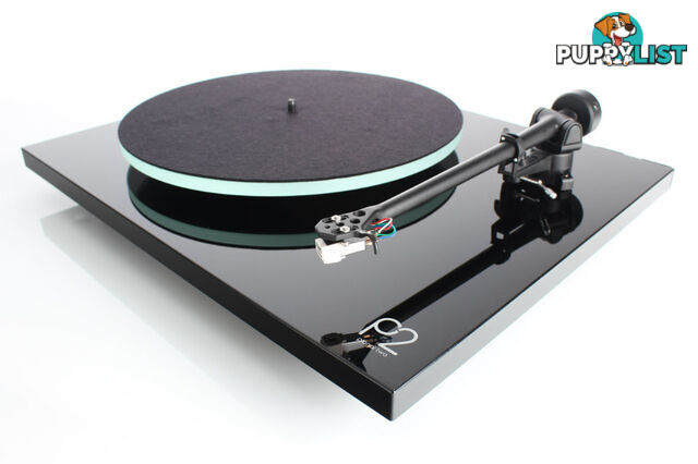 Rega Planar 2 Turntable