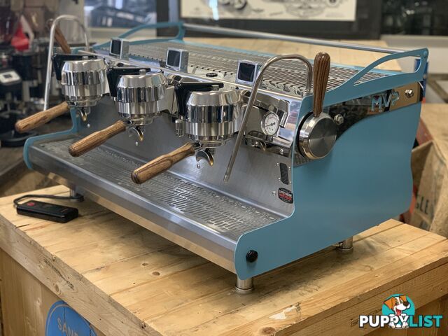 SYNESSO MVP 3 GROUP BLUE ESPRESSO COFFEE MACHINE