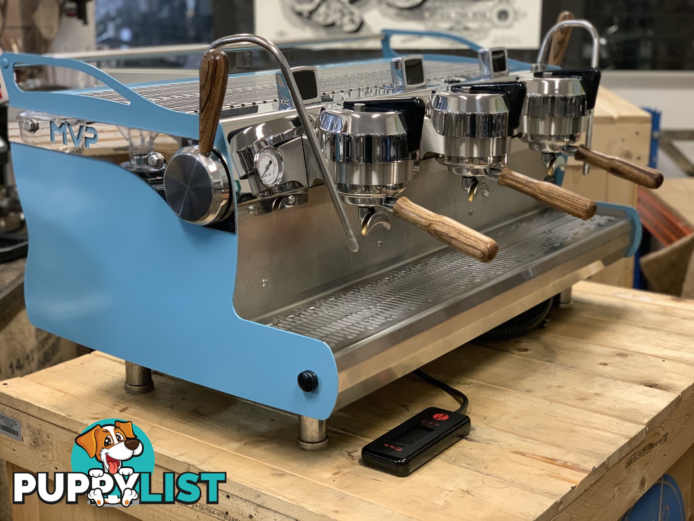 SYNESSO MVP 3 GROUP BLUE ESPRESSO COFFEE MACHINE