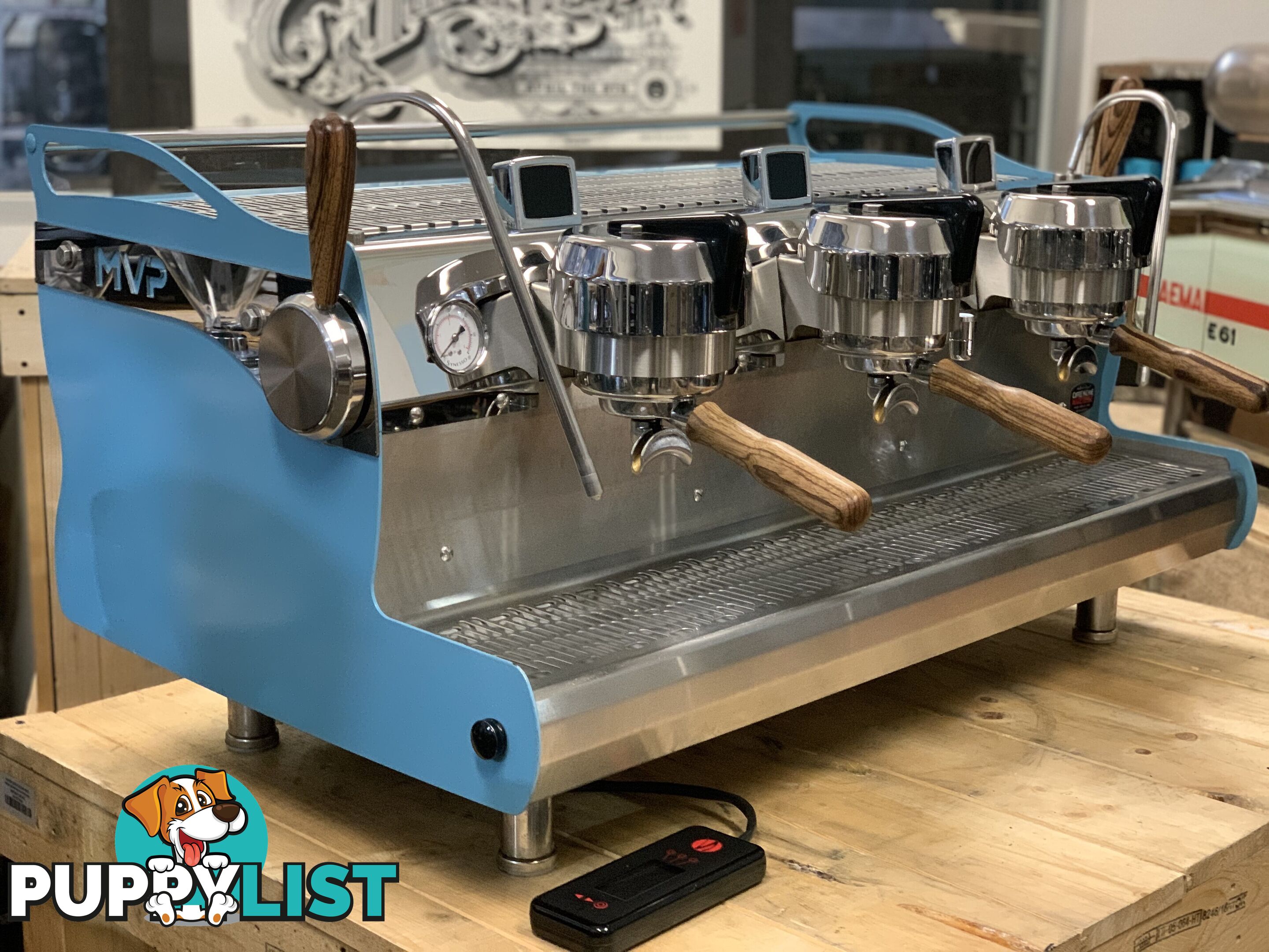 SYNESSO MVP 3 GROUP BLUE ESPRESSO COFFEE MACHINE