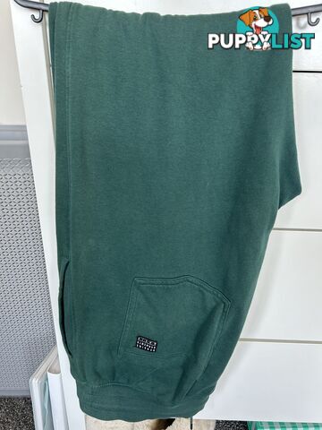 Mount Erin secondary College school uniforms