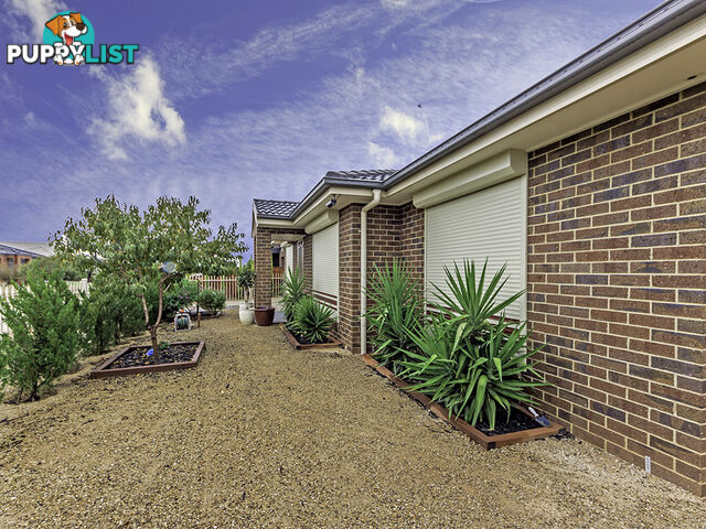 4 Lotus Place BROOKFIELD VIC 3338