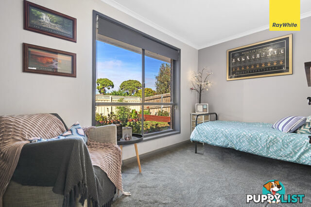 1/10 Crestmont Drive MELTON SOUTH VIC 3338