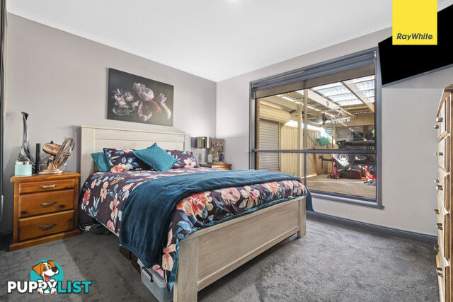 1/10 Crestmont Drive MELTON SOUTH VIC 3338