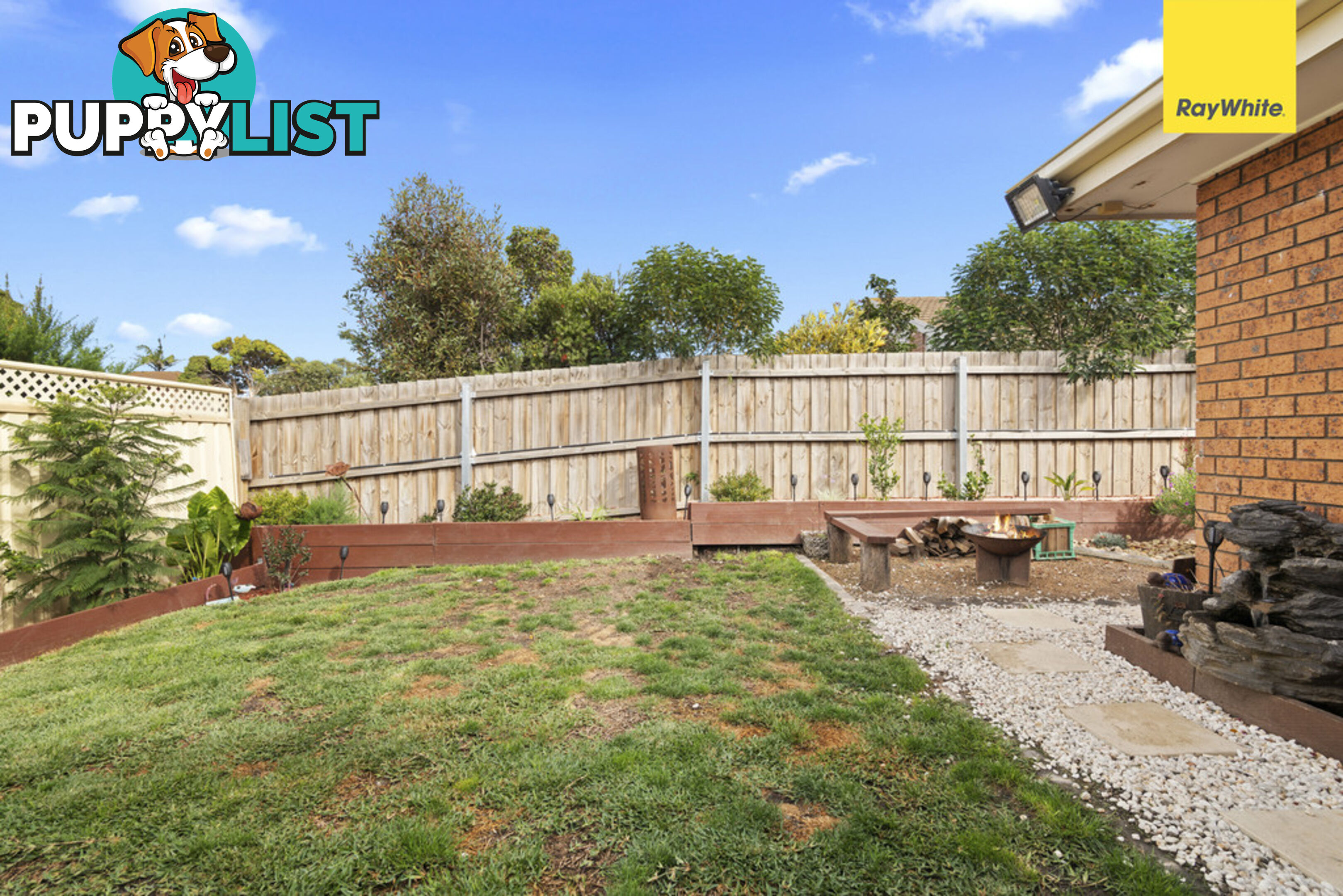 1/10 Crestmont Drive MELTON SOUTH VIC 3338