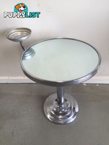 Retro smokers table