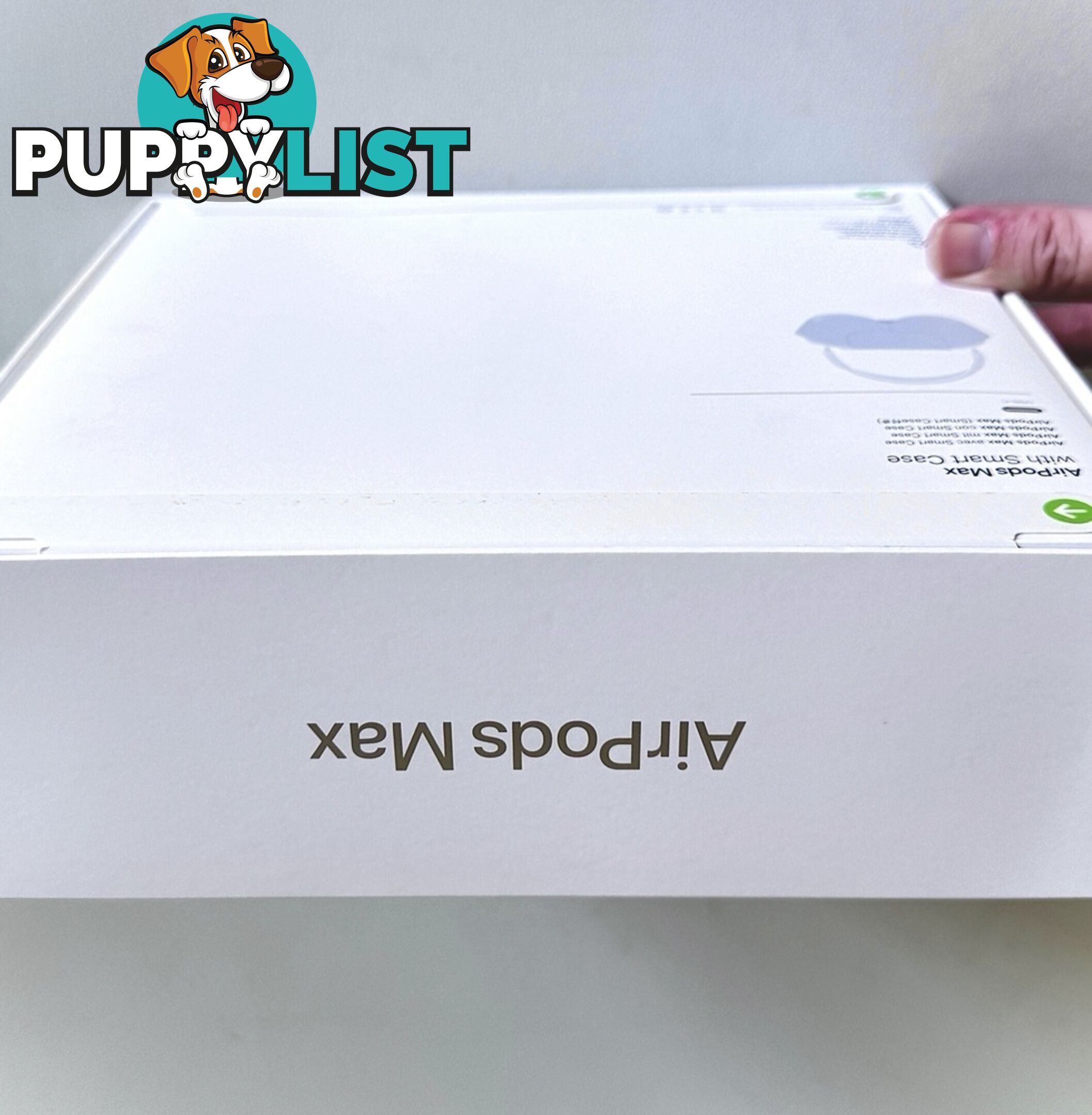 Brand-new Apple Airpods Max Starlight USB-C sealed in box headphones